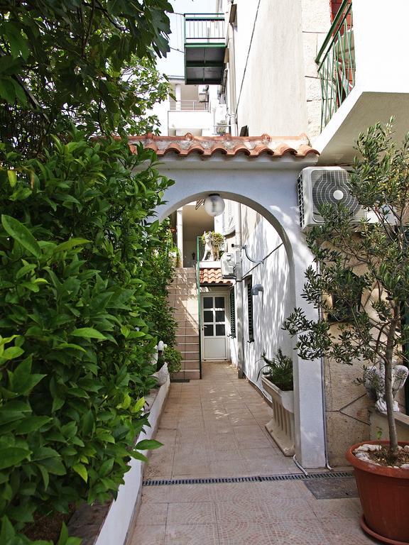Apartments Pomalo Makarska Exterior foto